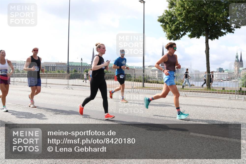 29.06.2025 - hella hamburg halbmarathon Lena Gebhardt http://msf.ph/oto/8420180 29.06.2025 10:05:40 Lombardsbrücke 737, 9736, 1292, 1229, 1448, 1830, 1863, 1936, 1981, 2288, 2298, 2471, 2540, 2624, 3461, 3578, 3929, 4014, 4169, 4220, 4782, 5073, 5762, 6059, 8894, 8909, 9075, 9165, 9339, 9477, 9559, 9680, 9736, 9737, 9738, 9917, 10343, 10694, 10791, 10998, 11784, 11873, 11958, 12557, 13221, 14465, 14642, 16092, 16478, 16546, 16847, 17731, 17740, 17885, 18616, 18617, 18973, 19034, 19248 meine-sportfotos.de