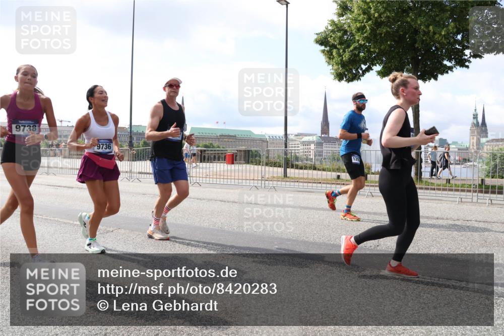 29.06.2025 - hella hamburg halbmarathon Lena Gebhardt http://msf.ph/oto/8420283 29.06.2025 10:05:41 Lombardsbrücke 9738, 9736, 129, 1229, 1448, 1830, 1842, 1863, 1936, 1981, 2288, 2298, 2471, 2540, 2624, 3461, 3578, 3929, 4014, 4169, 4220, 4782, 5073, 5762, 6059, 8894, 8909, 9075, 9165, 9339, 9477, 9559, 9680, 9736, 9737, 9738, 9917, 10343, 10694, 10791, 10998, 11784, 11873, 11958, 12557, 13221, 14465, 14642, 16092, 16478, 16546, 16847, 17731, 17740, 17885, 18616, 18617, 18857, 18973, 19034, 19248 meine-sportfotos.de