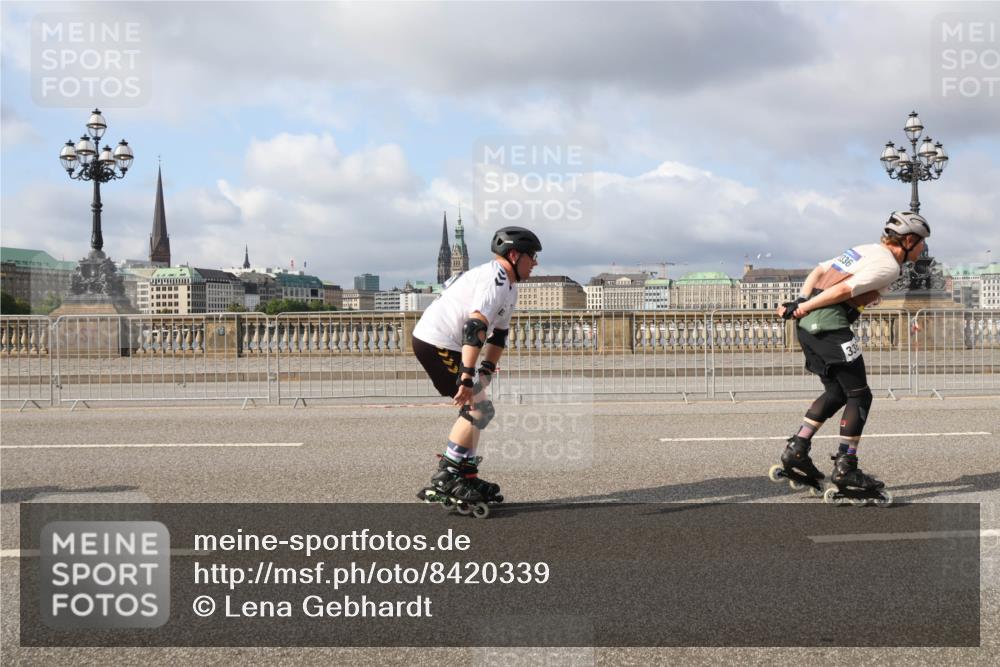 29.06.2025 - hella hamburg halbmarathon Lena Gebhardt http://msf.ph/oto/8420339 29.06.2025 08:57:40 Lombardsbrücke 336 meine-sportfotos.de