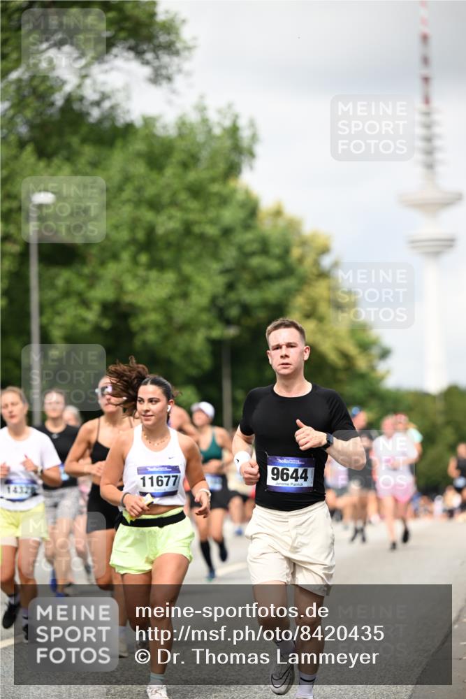 29.06.2025 - hella hamburg halbmarathon Dr. Thomas Lammeyer http://msf.ph/oto/8420435 29.06.2025 10:46:56 Kennedybrücke 1360, 1752, 1929, 1994, 2069, 2134, 2401, 2509, 2940, 2941, 3276, 3378, 3874, 4092, 4385, 4680, 4735, 4736, 5419, 6136, 6440, 6828, 6837, 7022, 7023, 7040, 7043, 7260, 7357, 7477, 7666, 8000, 8014, 8525, 8526, 9644, 9980, 10532, 10623, 10842, 11074, 11075, 11331 meine-sportfotos.de