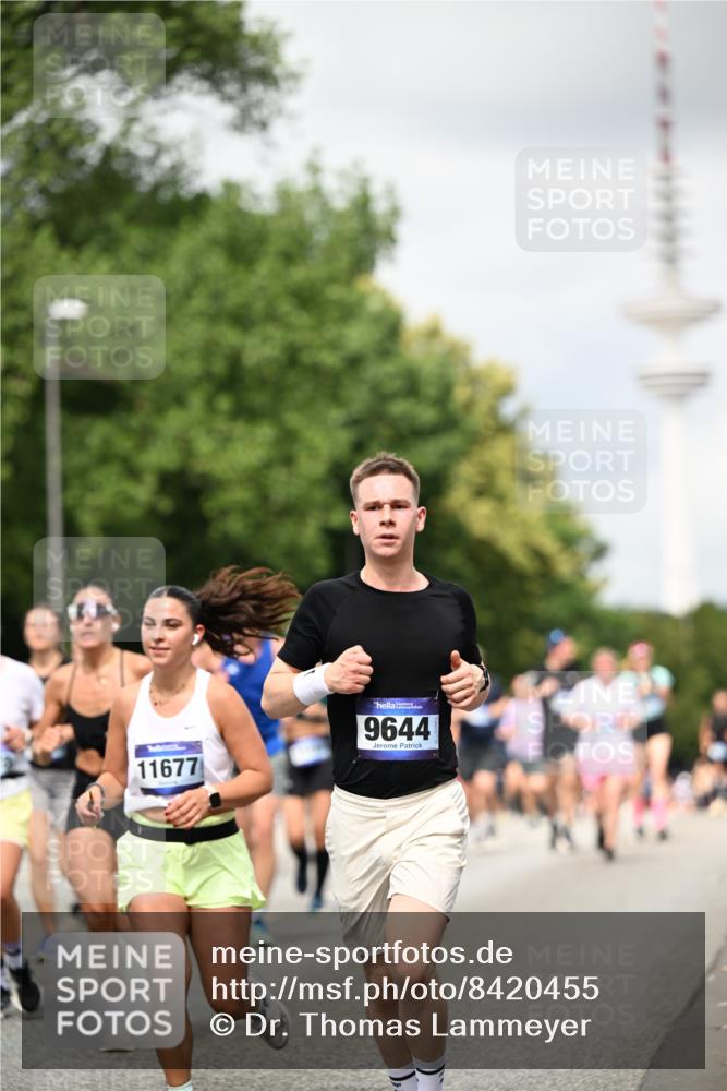 29.06.2025 - hella hamburg halbmarathon Dr. Thomas Lammeyer http://msf.ph/oto/8420455 29.06.2025 10:46:56 Kennedybrücke 1360, 1752, 1929, 1994, 2069, 2134, 2401, 2509, 2940, 2941, 3276, 3378, 3874, 4092, 4385, 4680, 4735, 4736, 5419, 6136, 6440, 6828, 6837, 7022, 7023, 7040, 7043, 7260, 7357, 7477, 7666, 8000, 8014, 8525, 8526, 9644, 9980, 10532, 10623, 10842, 11074, 11075, 11331 meine-sportfotos.de