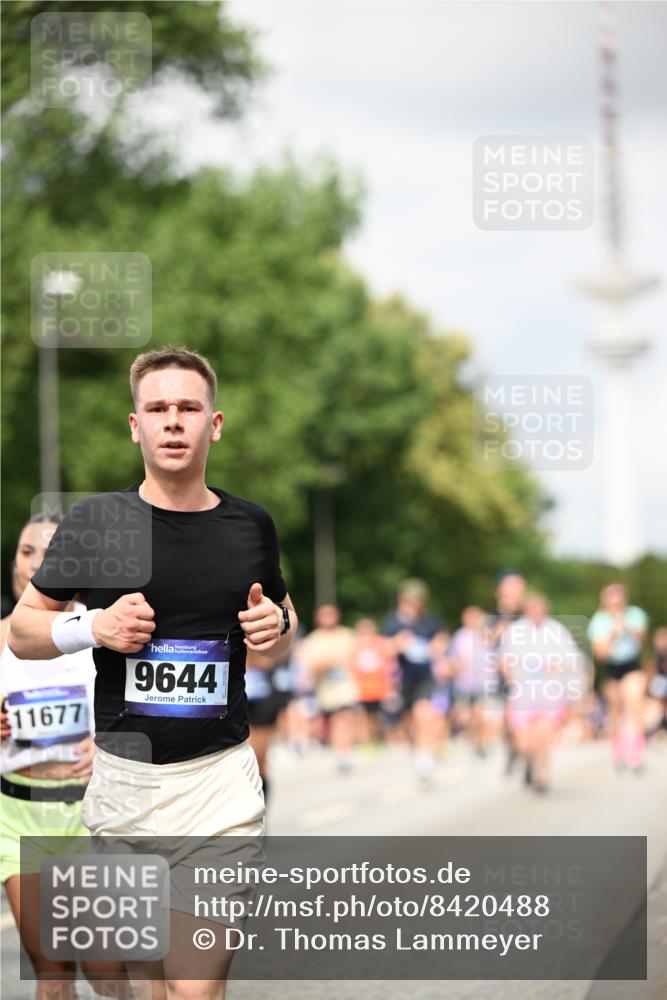 29.06.2025 - hella hamburg halbmarathon Dr. Thomas Lammeyer http://msf.ph/oto/8420488 29.06.2025 10:46:57 Kennedybrücke 1360, 1752, 1929, 1994, 2069, 2134, 2401, 2509, 2940, 2941, 3276, 3378, 3874, 4092, 4385, 4680, 4735, 4736, 4778, 5403, 5419, 6136, 6440, 6828, 6837, 7040, 7043, 7260, 7357, 7477, 7666, 8000, 8014, 8525, 8526, 9644, 9980, 10532, 10623, 10697, 10842, 11074, 11075, 11331 meine-sportfotos.de