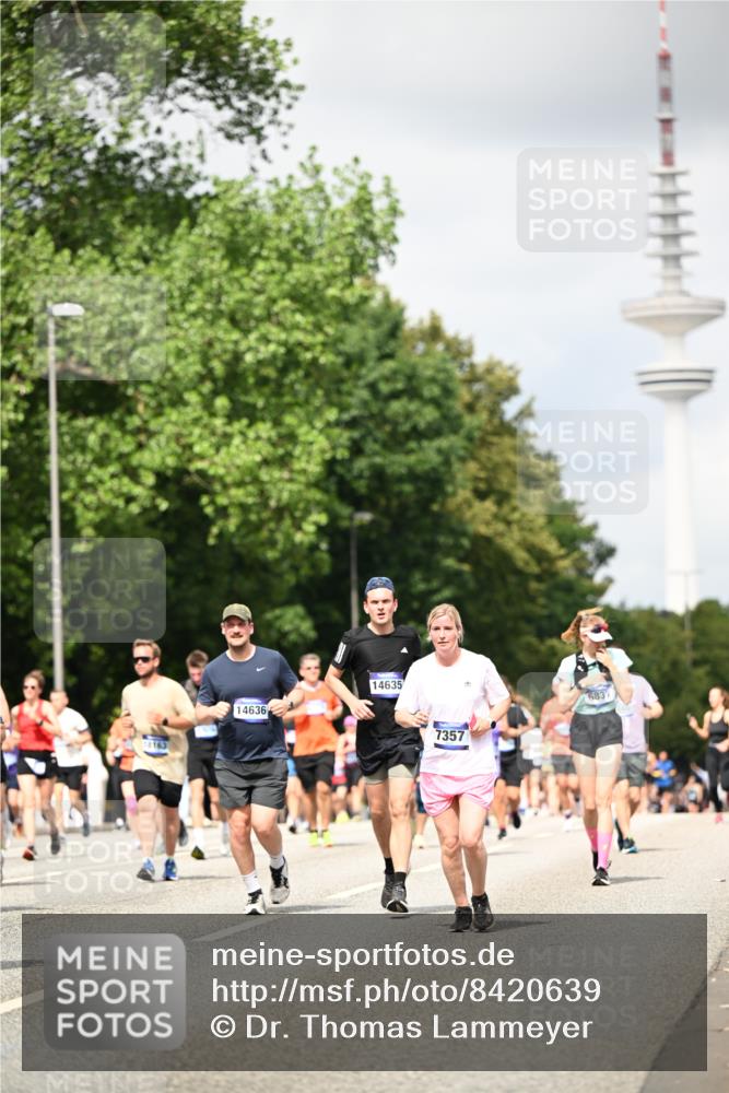 29.06.2025 - hella hamburg halbmarathon Dr. Thomas Lammeyer http://msf.ph/oto/8420639 29.06.2025 10:47:01 Kennedybrücke 1150, 1360, 1656, 1752, 1929, 1994, 2134, 2401, 2509, 2580, 2940, 2941, 3378, 3874, 4092, 4680, 4778, 5403, 5419, 6136, 6440, 6764, 6828, 6837, 7040, 7043, 7260, 7357, 7477, 7515, 7666, 8000, 8525, 8526, 9644, 9980, 10008, 10623, 10697, 10734, 10842, 11074, 11075, 11331 meine-sportfotos.de