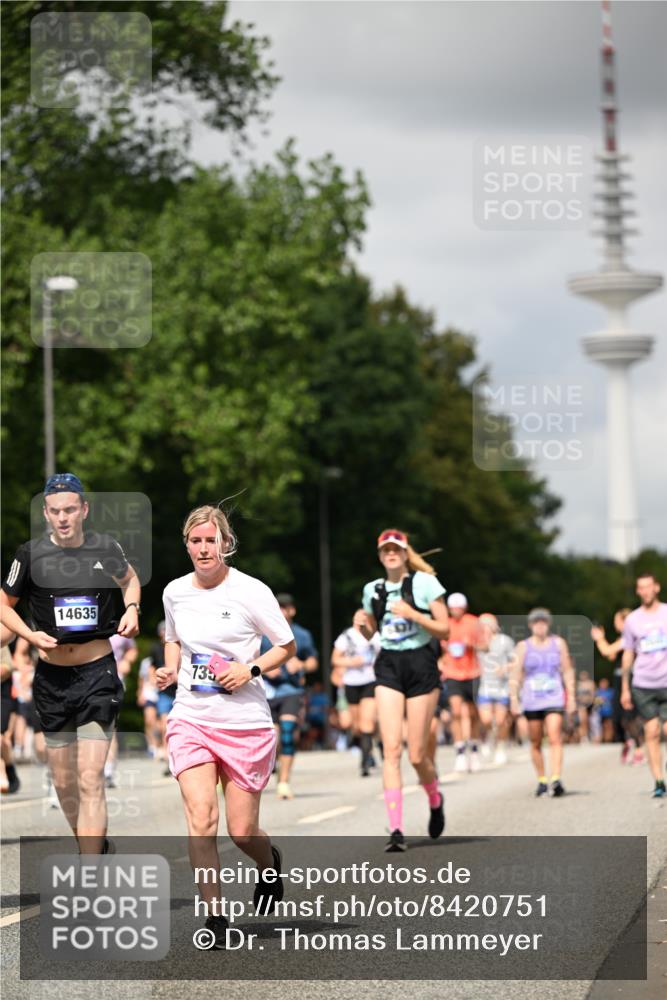 29.06.2025 - hella hamburg halbmarathon Dr. Thomas Lammeyer http://msf.ph/oto/8420751 29.06.2025 10:47:04 Kennedybrücke 1150, 1360, 1656, 1752, 1929, 1994, 2134, 2401, 2509, 2580, 2940, 2941, 3378, 3874, 4092, 4680, 4778, 5403, 5419, 6136, 6440, 6764, 6828, 6837, 7040, 7043, 7260, 7357, 7477, 7515, 7557, 7666, 8000, 8161, 8435, 8525, 8526, 9644, 9980, 10008, 10623, 10697, 10734, 10842, 11074, 11075, 11331 meine-sportfotos.de