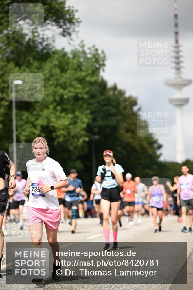 29.06.2025 - hella hamburg halbmarathon Dr. Thomas Lammeyer http://msf.ph/oto/8420781 29.06.2025 10:47:05 Kennedybrücke 1150, 1360, 1656, 1752, 1929, 1994, 2134, 2401, 2509, 2580, 2940, 2941, 3378, 3874, 4092, 4680, 4778, 5403, 5419, 6136, 6440, 6764, 6828, 6837, 7040, 7043, 7260, 7357, 7477, 7515, 7557, 7666, 8000, 8161, 8435, 8525, 8526, 9644, 9980, 10008, 10623, 10697, 10734, 10842, 11074, 11075, 11331 meine-sportfotos.de