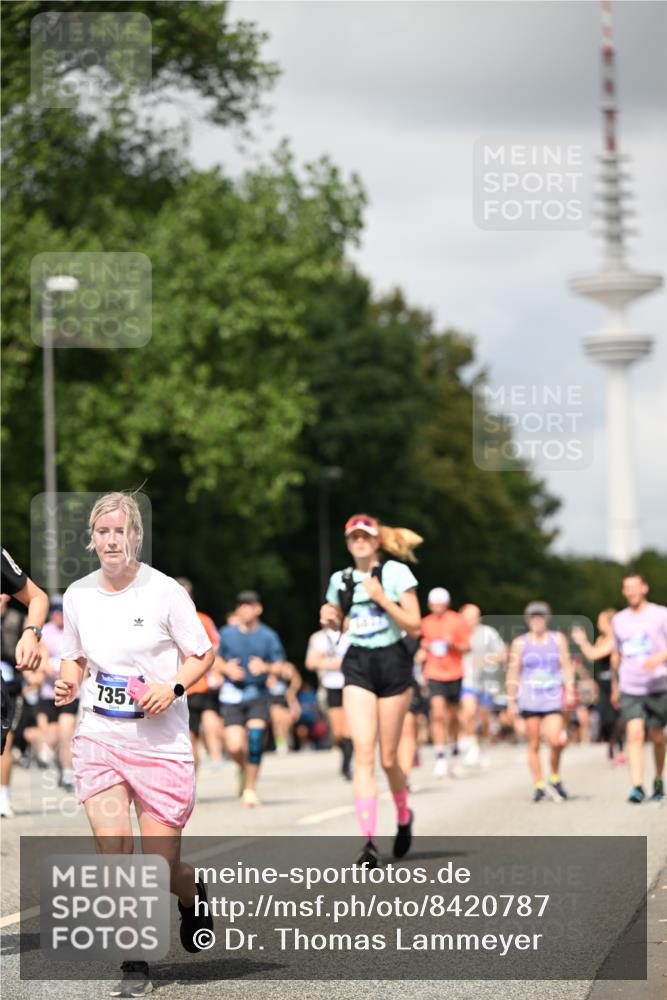 29.06.2025 - hella hamburg halbmarathon Dr. Thomas Lammeyer http://msf.ph/oto/8420787 29.06.2025 10:47:05 Kennedybrücke 1150, 1360, 1656, 1752, 1929, 1994, 2134, 2401, 2509, 2580, 2940, 2941, 3378, 3874, 4092, 4680, 4778, 5403, 5419, 6136, 6440, 6764, 6828, 6837, 7040, 7043, 7260, 7357, 7477, 7515, 7557, 7666, 8000, 8161, 8435, 8525, 8526, 9644, 9980, 10008, 10623, 10697, 10734, 10842, 11074, 11075, 11331 meine-sportfotos.de