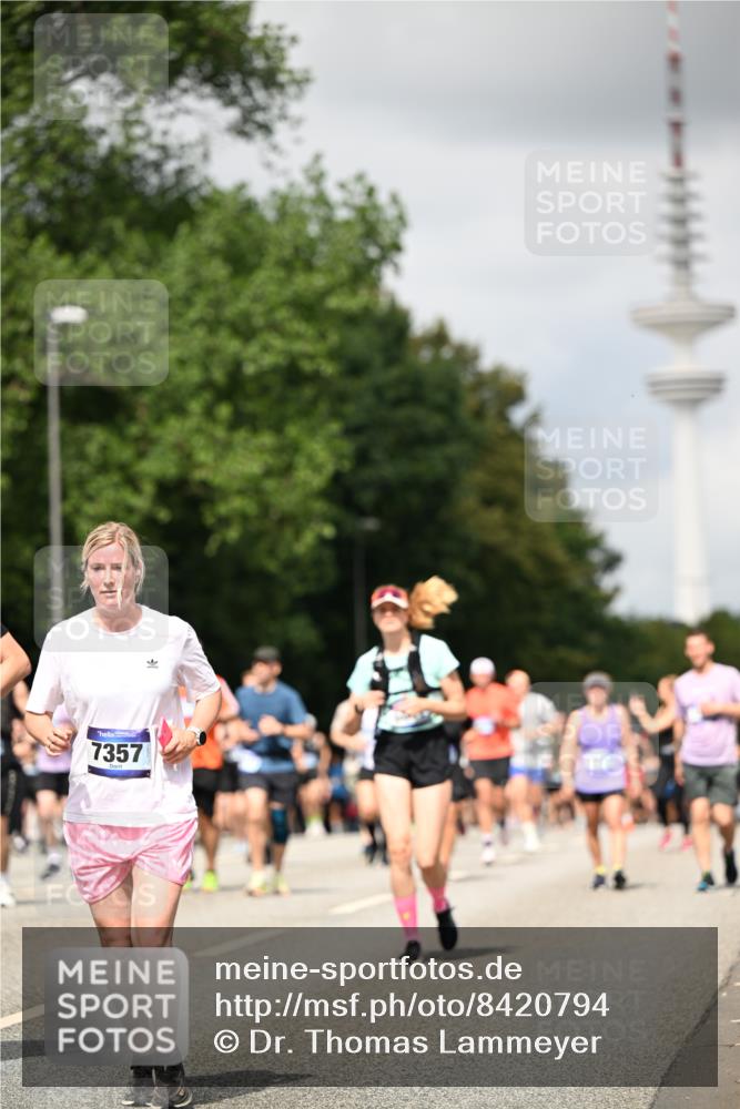 29.06.2025 - hella hamburg halbmarathon Dr. Thomas Lammeyer http://msf.ph/oto/8420794 29.06.2025 10:47:05 Kennedybrücke 1150, 1360, 1656, 1752, 1929, 1994, 2134, 2401, 2509, 2580, 2940, 2941, 3378, 3874, 4092, 4680, 4778, 5403, 5419, 6136, 6440, 6764, 6828, 6837, 7040, 7043, 7260, 7357, 7477, 7515, 7557, 7666, 8000, 8161, 8435, 8525, 8526, 9644, 9980, 10008, 10623, 10697, 10734, 10842, 11074, 11075, 11331 meine-sportfotos.de