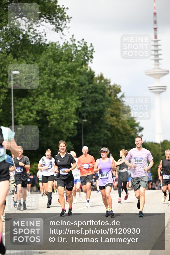 29.06.2025 - hella hamburg halbmarathon Dr. Thomas Lammeyer http://msf.ph/oto/8420930 29.06.2025 10:47:09 Kennedybrücke 1150, 1360, 1656, 1752, 1929, 1994, 2134, 2401, 2450, 2509, 2580, 2940, 2941, 3378, 3874, 4092, 4334, 4778, 4891, 4892, 5268, 5403, 6136, 6440, 6764, 6828, 6837, 7260, 7357, 7477, 7515, 7557, 7666, 8000, 8161, 8435, 8525, 8526, 9644, 9980, 10008, 10697, 10734, 10899, 11074, 11075, 11331 meine-sportfotos.de