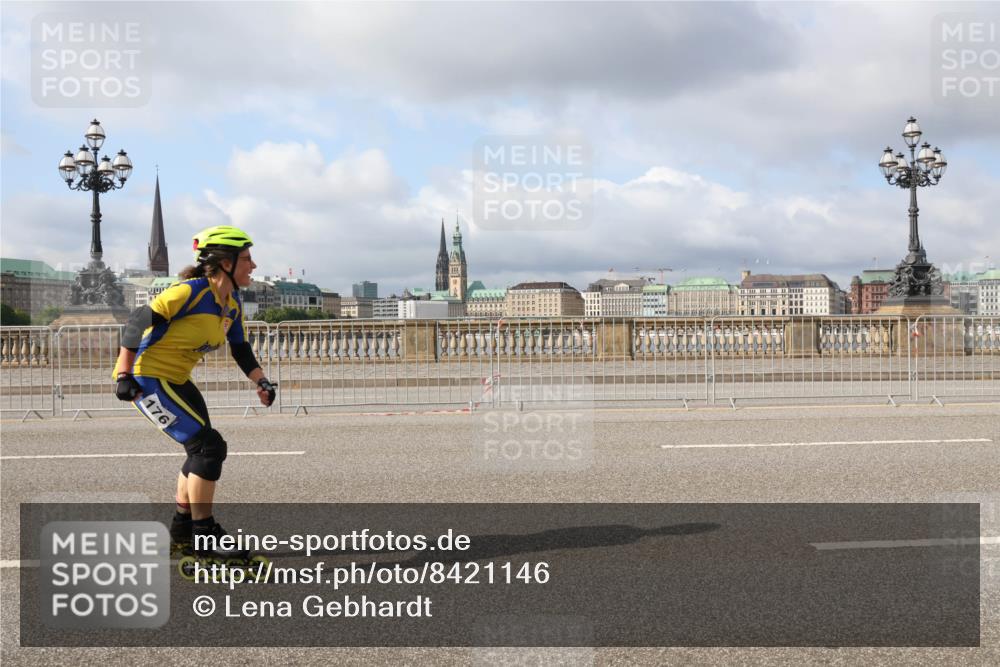 29.06.2025 - hella hamburg halbmarathon Lena Gebhardt http://msf.ph/oto/8421146 29.06.2025 08:57:46 Lombardsbrücke 176 meine-sportfotos.de