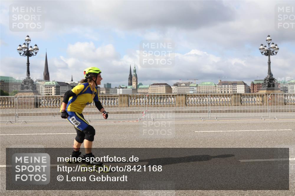 29.06.2025 - hella hamburg halbmarathon Lena Gebhardt http://msf.ph/oto/8421168 29.06.2025 08:57:46 Lombardsbrücke 176 meine-sportfotos.de