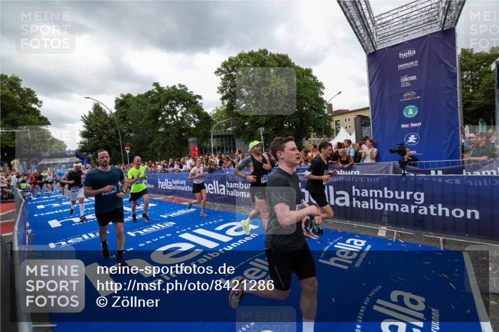 29.06.2025 - hella hamburg halbmarathon Zöllner http://msf.ph/oto/8421286 29.06.2025 10:53:40 Ziel 1030, 1098, 1502, 1783, 2058, 2630, 3399, 3819, 5399, 6628, 6762, 10549, 10895, 11588, 11589, 11604, 12632, 13865, 15061, 15113, 15441, 15497, 15856, 16092, 18143, 18450, 18612, 18666, 18715 meine-sportfotos.de