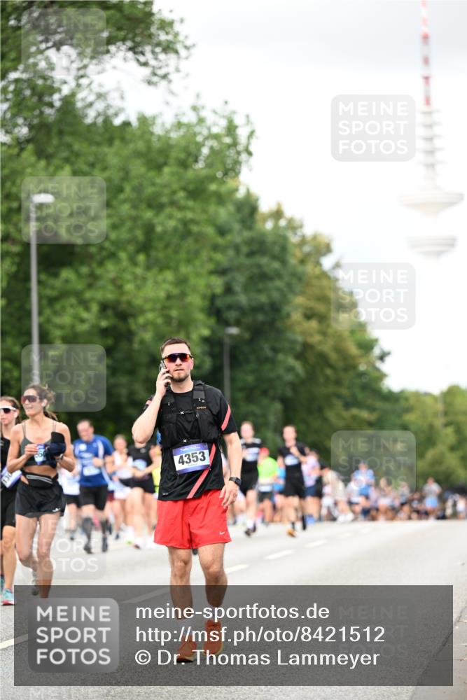 29.06.2025 - hella hamburg halbmarathon Dr. Thomas Lammeyer http://msf.ph/oto/8421512 29.06.2025 10:47:30 Kennedybrücke 1150, 1226, 1310, 1467, 2267, 2450, 2538, 2580, 2971, 3283, 3288, 3764, 4105, 4177, 4334, 4353, 4891, 4892, 5268, 5755, 7515, 7557, 8161, 8233, 8435, 9304, 10008, 10536, 10899 meine-sportfotos.de