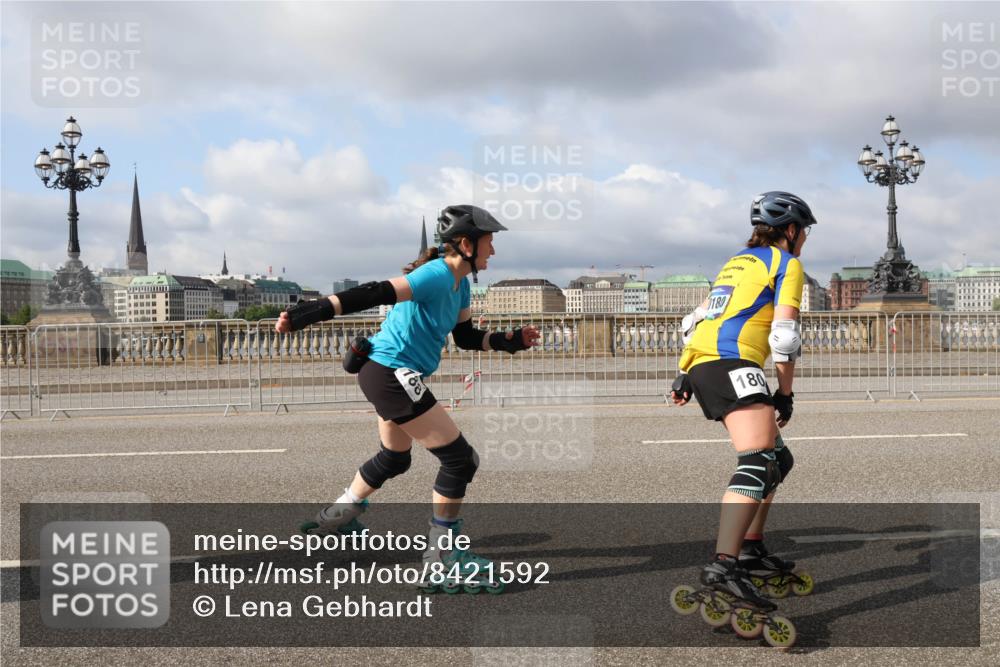 29.06.2025 - hella hamburg halbmarathon Lena Gebhardt http://msf.ph/oto/8421592 29.06.2025 08:57:47 Lombardsbrücke 88, 1180, 180 meine-sportfotos.de