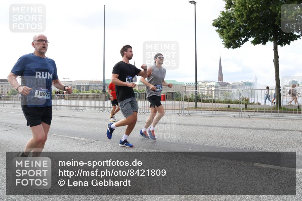 29.06.2025 - hella hamburg halbmarathon Lena Gebhardt http://msf.ph/oto/8421809 29.06.2025 10:05:54 Lombardsbrücke 18973, 8894, 9477, 1229, 1448, 1830, 1842, 1936, 1981, 2471, 2540, 2624, 3062, 3461, 3929, 4014, 4169, 4542, 4782, 5762, 6014, 7138, 7741, 8051, 8316, 8894, 8909, 9339, 9361, 9477, 9736, 9737, 9738, 9917, 10343, 10791, 10998, 11784, 11873, 11958, 13042, 13054, 14369, 14465, 14642, 14987, 15229, 15766, 15772, 16441, 16546, 16687, 17239, 17731, 17740, 17746, 17885, 18768, 18857, 18973, 19248 meine-sportfotos.de