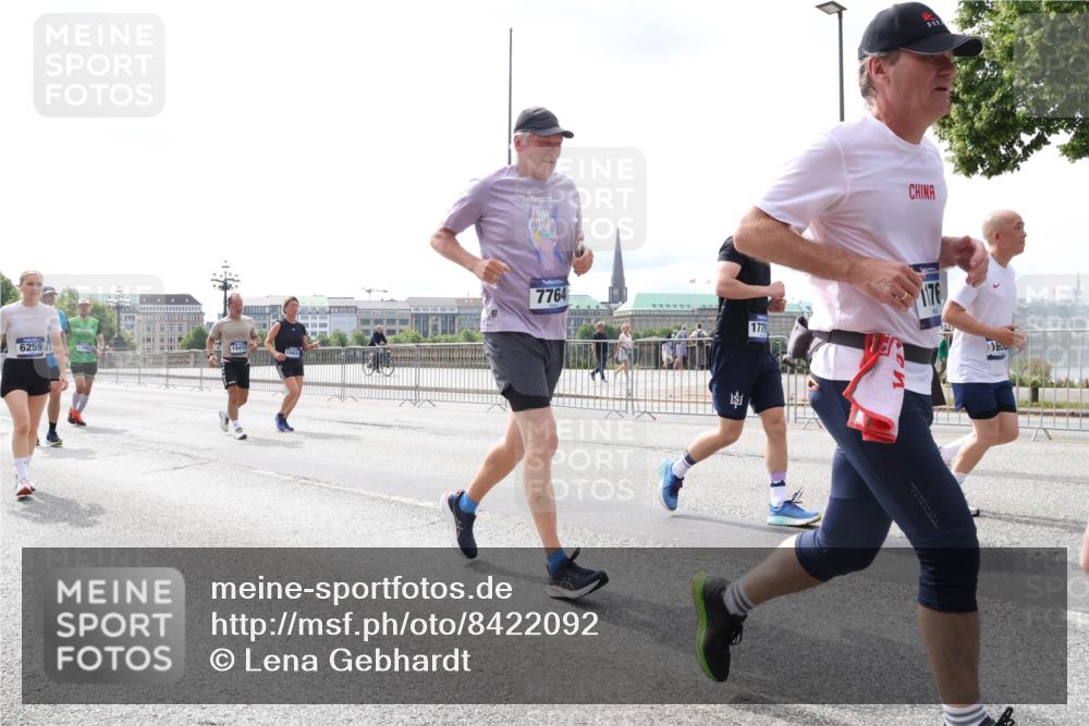29.06.2025 - hella hamburg halbmarathon Lena Gebhardt http://msf.ph/oto/8422092 29.06.2025 10:27:51 Lombardsbrücke 62593, 13043, 10412, 7764, 1779, 176, 1148, 2080, 3389, 4372, 5177, 5285, 5847, 6214, 6632, 7497, 7764, 7978, 8085, 8215, 9567, 9688, 10158, 10412, 10413, 11256, 11692, 11739, 12500, 12780, 12823, 12842, 13043, 13568, 13678, 13860, 14155, 14206, 15607, 15608, 16569, 16804, 16838, 17427, 17791, 18012, 18097, 18301, 18626, 18766 meine-sportfotos.de