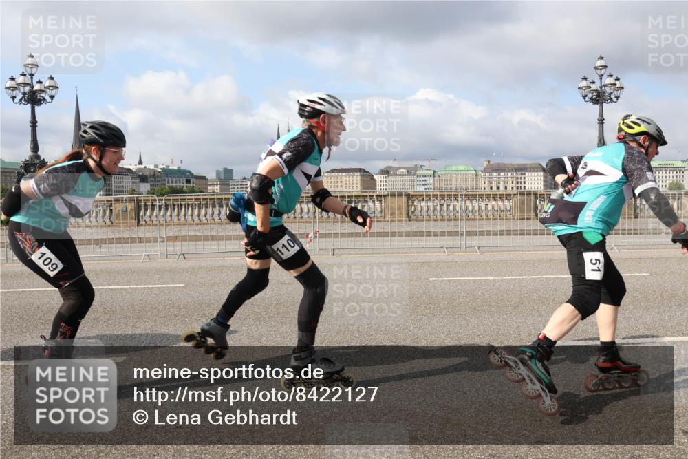 29.06.2025 - hella hamburg halbmarathon Lena Gebhardt http://msf.ph/oto/8422127 29.06.2025 08:57:48 Lombardsbrücke 109, 110, 51 meine-sportfotos.de