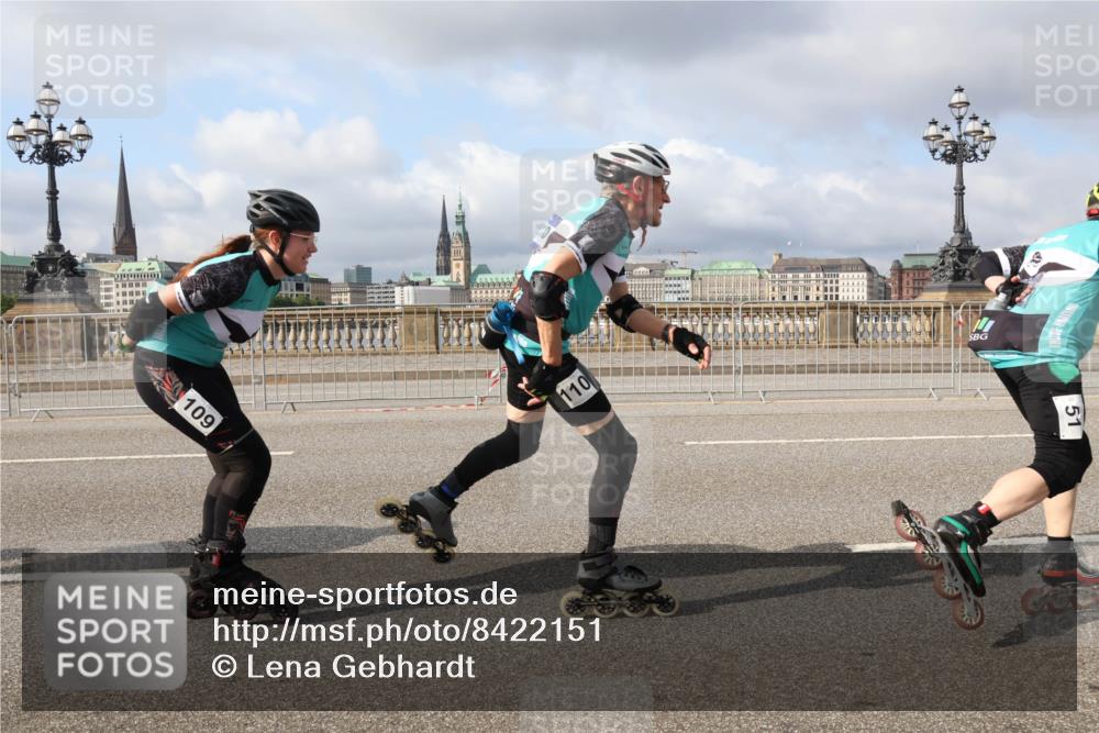 29.06.2025 - hella hamburg halbmarathon Lena Gebhardt http://msf.ph/oto/8422151 29.06.2025 08:57:48 Lombardsbrücke 109, 110, 51 meine-sportfotos.de