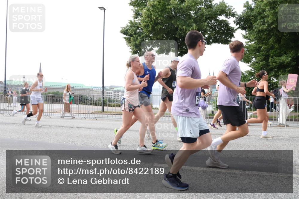 29.06.2025 - hella hamburg halbmarathon Lena Gebhardt http://msf.ph/oto/8422189 29.06.2025 10:42:59 Lombardsbrücke 1149, 1467, 1656, 1788, 1964, 1994, 2103, 2158, 2267, 2361, 2401, 2450, 2509, 2538, 2580, 2940, 2941, 2971, 3074, 3283, 3378, 3518, 3638, 3764, 3874, 4092, 4105, 4177, 4302, 4334, 4385, 4680, 4778, 5067, 5268, 5417, 5610, 5755, 5967, 6120, 6764, 7043, 7461, 7513, 7872, 8161, 8184, 8435, 8529, 8795, 8991, 9072, 9304, 9378, 9644, 9976, 10008, 10180, 10454, 10697, 11142, 11710, 12151, 12441, 13049, 13241 meine-sportfotos.de