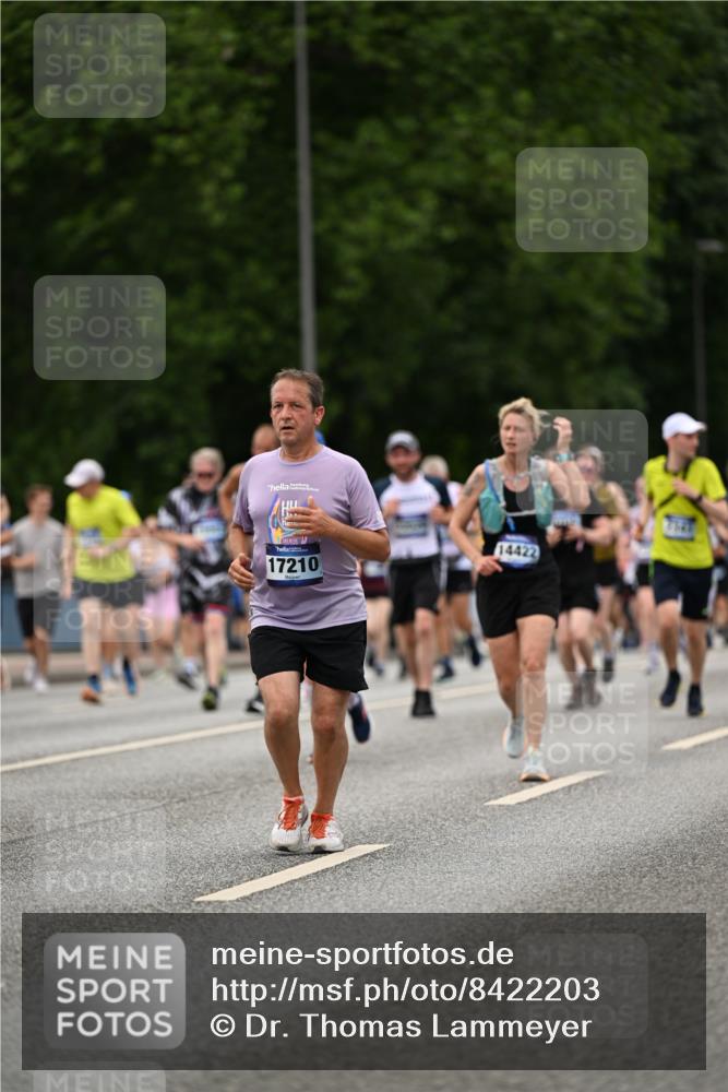 29.06.2025 - hella hamburg halbmarathon Dr. Thomas Lammeyer http://msf.ph/oto/8422203 29.06.2025 10:48:06 Kennedybrücke 1816, 1878, 2158, 2343, 2361, 5001, 5192, 5201, 5214, 5370, 5649, 5720, 6012, 6096, 6931, 7197, 7205, 7461, 8135, 8504, 9704, 9831, 9976, 10083, 10200, 10202, 11279 meine-sportfotos.de