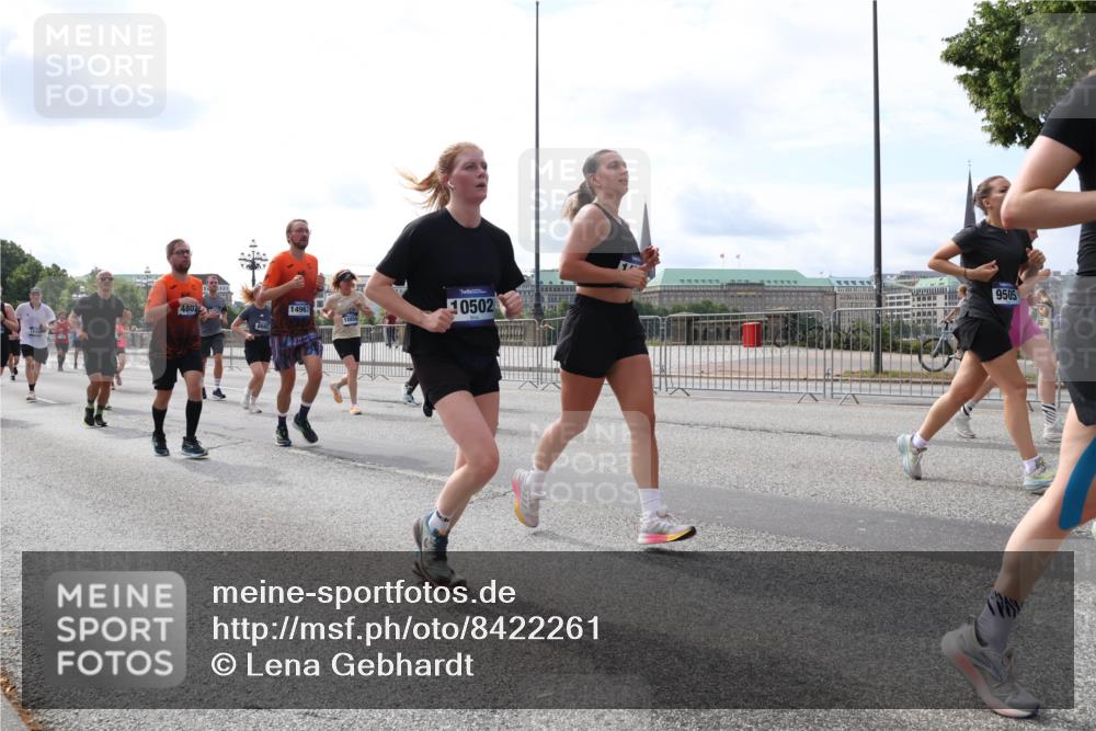 29.06.2025 - hella hamburg halbmarathon Lena Gebhardt http://msf.ph/oto/8422261 29.06.2025 10:18:43 Lombardsbrücke 4802, 8665, 14967, 10502, 9505, 1234, 1349, 1521, 1820, 2096, 2335, 2703, 2781, 2821, 3026, 3202, 3321, 3482, 3529, 3591, 3592, 3631, 4123, 4383, 4710, 4718, 4738, 4802, 4845, 5049, 5264, 5266, 5834, 5909, 5910, 6332, 6413, 6533, 7051, 7121, 7160, 7214, 7252, 7454, 8341, 8665, 8780, 9222, 9270, 9272, 9276, 9505, 9549, 9586, 9658, 9748, 9834, 10037, 10172, 10467, 10502, 10659, 10687, 10816, 12541, 12548, 12552, 12703, 13341 meine-sportfotos.de