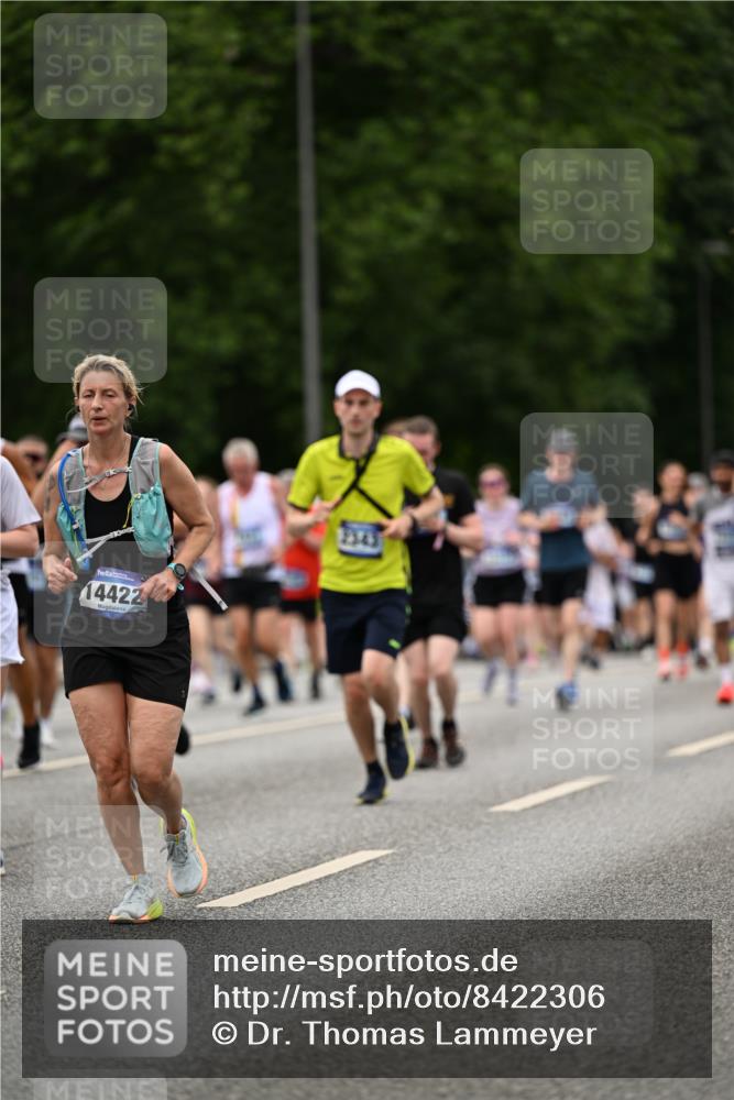 29.06.2025 - hella hamburg halbmarathon Dr. Thomas Lammeyer http://msf.ph/oto/8422306 29.06.2025 10:48:09 Kennedybrücke 1816, 1878, 2343, 2361, 3597, 4636, 5001, 5192, 5201, 5214, 5649, 5720, 6012, 6096, 6931, 7197, 7205, 8135, 8504, 9704, 9831, 10083, 10097, 10200, 10202, 11279 meine-sportfotos.de