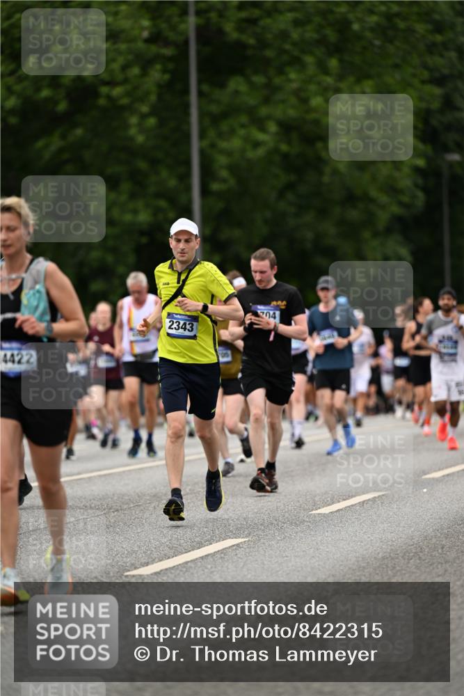 29.06.2025 - hella hamburg halbmarathon Dr. Thomas Lammeyer http://msf.ph/oto/8422315 29.06.2025 10:48:09 Kennedybrücke 1816, 1878, 2343, 2361, 3597, 4636, 5001, 5192, 5201, 5214, 5649, 5720, 6012, 6096, 6931, 7197, 7205, 8135, 8504, 9704, 9831, 10083, 10097, 10200, 10202, 11279 meine-sportfotos.de