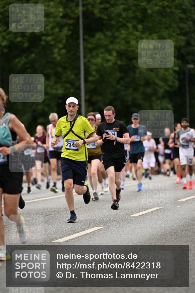 29.06.2025 - hella hamburg halbmarathon Dr. Thomas Lammeyer http://msf.ph/oto/8422318 29.06.2025 10:48:09 Kennedybrücke 1816, 1878, 2343, 2361, 3597, 4636, 5001, 5192, 5201, 5214, 5649, 5720, 6012, 6096, 6931, 7197, 7205, 8135, 8504, 9704, 9831, 10083, 10097, 10200, 10202, 11279 meine-sportfotos.de