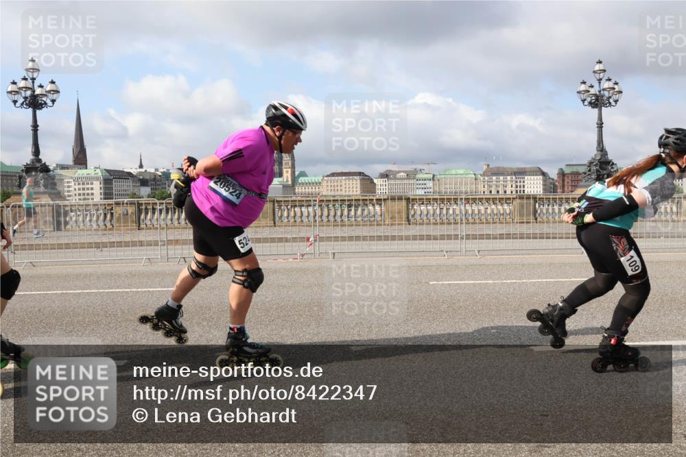 29.06.2025 - hella hamburg halbmarathon Lena Gebhardt http://msf.ph/oto/8422347 29.06.2025 08:57:49 Lombardsbrücke 20524, 109 meine-sportfotos.de