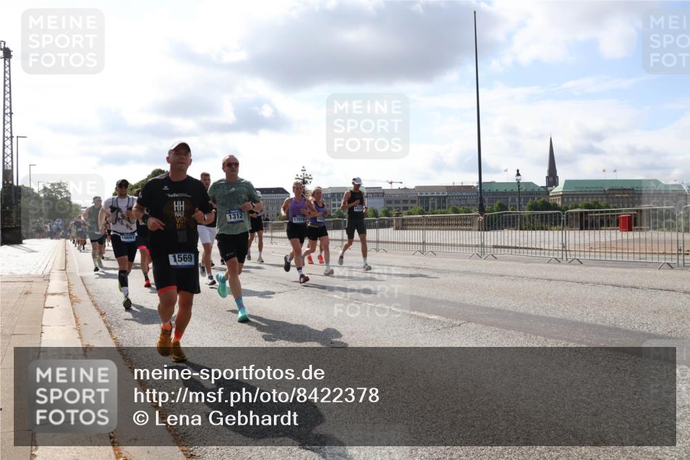 29.06.2025 - hella hamburg halbmarathon Lena Gebhardt http://msf.ph/oto/8422378 29.06.2025 09:51:56 Lombardsbrücke 02, 1312, 17016, 10691, 1569, 1057, 1312, 1353, 1520, 1569, 1570, 1604, 1631, 1763, 1903, 1920, 2653, 2880, 2972, 3437, 3697, 4297, 4634, 4759, 4843, 4865, 4991, 4999, 5014, 5047, 5129, 5231, 5336, 5375, 5410, 5690, 5987, 6373, 6490, 6700, 6705, 6711, 6770, 7092, 7105, 7185, 7363, 7710, 8074, 8346, 8359, 8564, 8871, 8900, 9114, 9358, 9364, 9547, 9659, 10319, 10375, 10480, 10669, 10691, 10934, 10978, 11021, 11417, 11714, 11821, 12438, 12623, 12711 meine-sportfotos.de