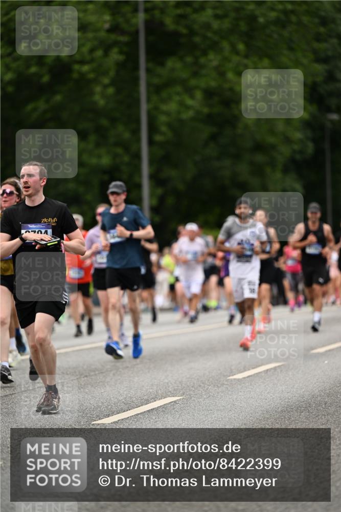 29.06.2025 - hella hamburg halbmarathon Dr. Thomas Lammeyer http://msf.ph/oto/8422399 29.06.2025 10:48:12 Kennedybrücke 1816, 2258, 2343, 2361, 3597, 4636, 4866, 5001, 5192, 5201, 5214, 5649, 5720, 5902, 5905, 6012, 6096, 6334, 6931, 7197, 7205, 8504, 9704, 10006, 10097, 10202, 10220, 11279 meine-sportfotos.de
