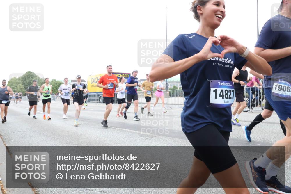 29.06.2025 - hella hamburg halbmarathon Lena Gebhardt http://msf.ph/oto/8422627 29.06.2025 10:52:51 Lombardsbrücke 1810, 4729, 8641, 8205, 154, 1442, 14827, 1906, 1369, 1826, 2146, 2291, 2362, 2420, 2528, 2701, 2983, 2988, 3140, 3227, 3787, 4591, 4729, 5360, 6135, 6521, 6671, 7032, 7511, 7681, 7735, 7737, 7812, 8641, 9068, 9070, 9103, 9545, 9731, 10055, 10080, 10392, 10417, 10568, 10600, 10661, 10879, 10928, 10981, 11297, 11520, 11524, 11919, 12127, 12128, 12994, 13489, 13916, 13917, 14009, 14765, 14807, 14977, 14979, 16137 meine-sportfotos.de