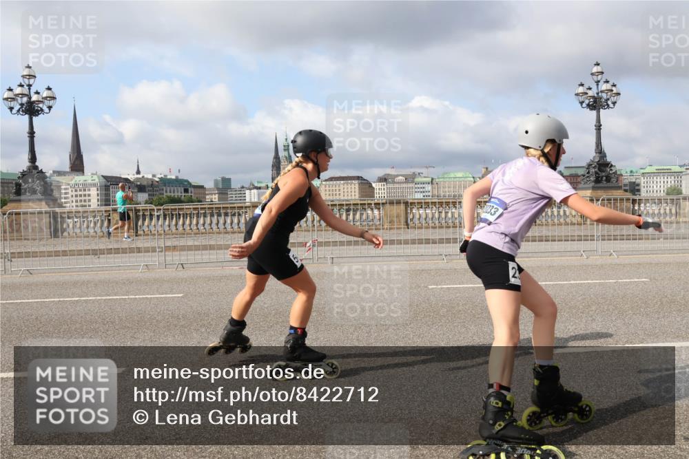 29.06.2025 - hella hamburg halbmarathon Lena Gebhardt http://msf.ph/oto/8422712 29.06.2025 08:57:50 Lombardsbrücke 33 meine-sportfotos.de