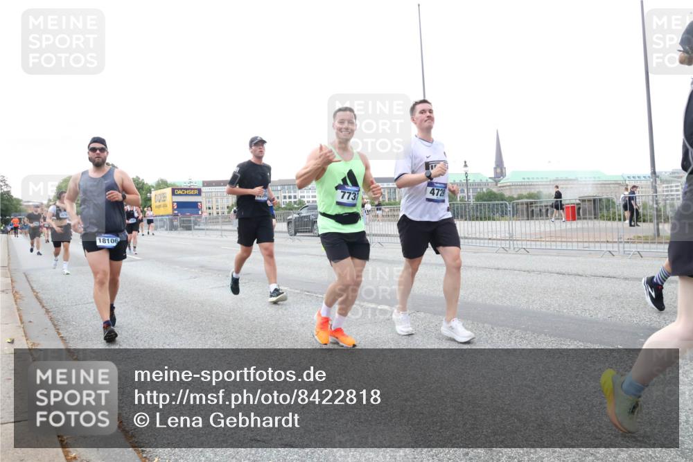 29.06.2025 - hella hamburg halbmarathon Lena Gebhardt http://msf.ph/oto/8422818 29.06.2025 10:52:54 Lombardsbrücke 18106, 2, 773, 4729, 1369, 1826, 2146, 2291, 2362, 2420, 2528, 2701, 2983, 2988, 3140, 3227, 3787, 4591, 4626, 4729, 5360, 6135, 6521, 7032, 7511, 7681, 7737, 8641, 9068, 9070, 9103, 9545, 10055, 10080, 10392, 10417, 10568, 10600, 10661, 10879, 10928, 10981, 11297, 11520, 11524, 11919, 12127, 12128, 12994, 13489, 13916, 13917, 14009, 14765, 14807, 14977, 14979, 16137 meine-sportfotos.de