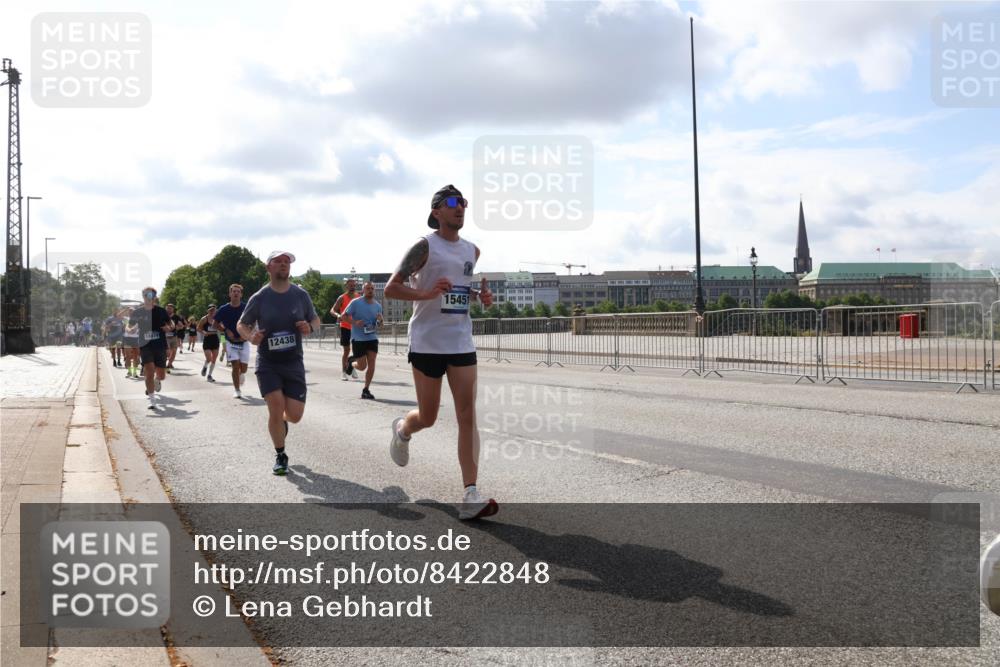 29.06.2025 - hella hamburg halbmarathon Lena Gebhardt http://msf.ph/oto/8422848 29.06.2025 09:52:02 Lombardsbrücke 12438, 15451, 1057, 1312, 1353, 1520, 1569, 1604, 1631, 1763, 1903, 2653, 2880, 3305, 3437, 3618, 3697, 4634, 4843, 4865, 4991, 5014, 5047, 5129, 5231, 5336, 5690, 5987, 6373, 6490, 6700, 6705, 6711, 6770, 7092, 7105, 7185, 7710, 8074, 8346, 8359, 8564, 8871, 8900, 9114, 9348, 9358, 9444, 9547, 9659, 10319, 10375, 10480, 10493, 10669, 10691, 10934, 10978, 11021, 11417, 11714, 11821, 12438, 12623, 12711, 13728 meine-sportfotos.de