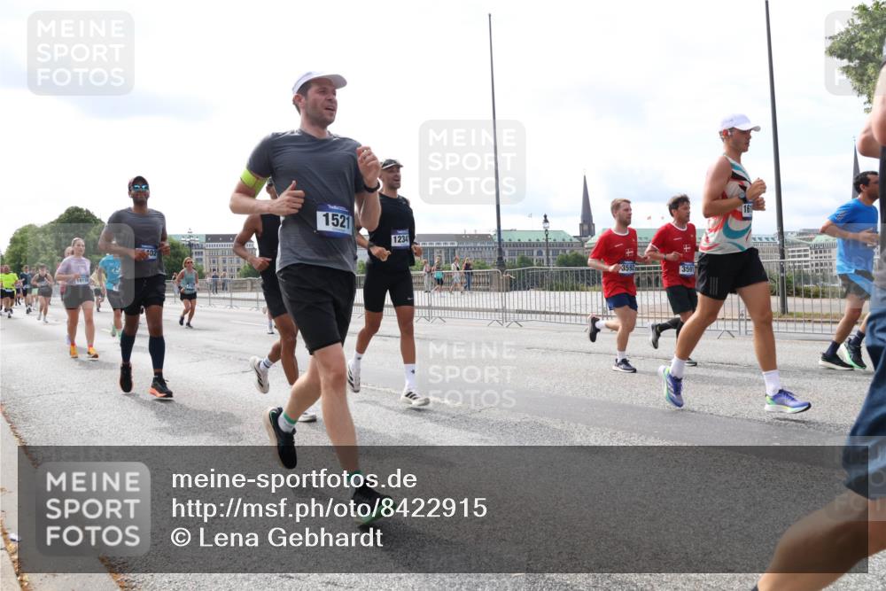 29.06.2025 - hella hamburg halbmarathon Lena Gebhardt http://msf.ph/oto/8422915 29.06.2025 10:18:51 Lombardsbrücke 19130, 1521, 1234, 3592, 3591, 1234, 1349, 1521, 1718, 1755, 1820, 2096, 2703, 2781, 2802, 2821, 3026, 3105, 3118, 3202, 3529, 3591, 3592, 3631, 4123, 4383, 4718, 4802, 4845, 5049, 5264, 5266, 5323, 5834, 5910, 6194, 6249, 6332, 6413, 6482, 6533, 6736, 7051, 7121, 7160, 7214, 7252, 7454, 8341, 8665, 8780, 9222, 9270, 9272, 9276, 9505, 9549, 9586, 9658, 9748, 9756, 9757, 10037, 10172, 10467, 10502, 10659, 10687, 10816, 12541, 12548, 12552, 12703, 13341 meine-sportfotos.de