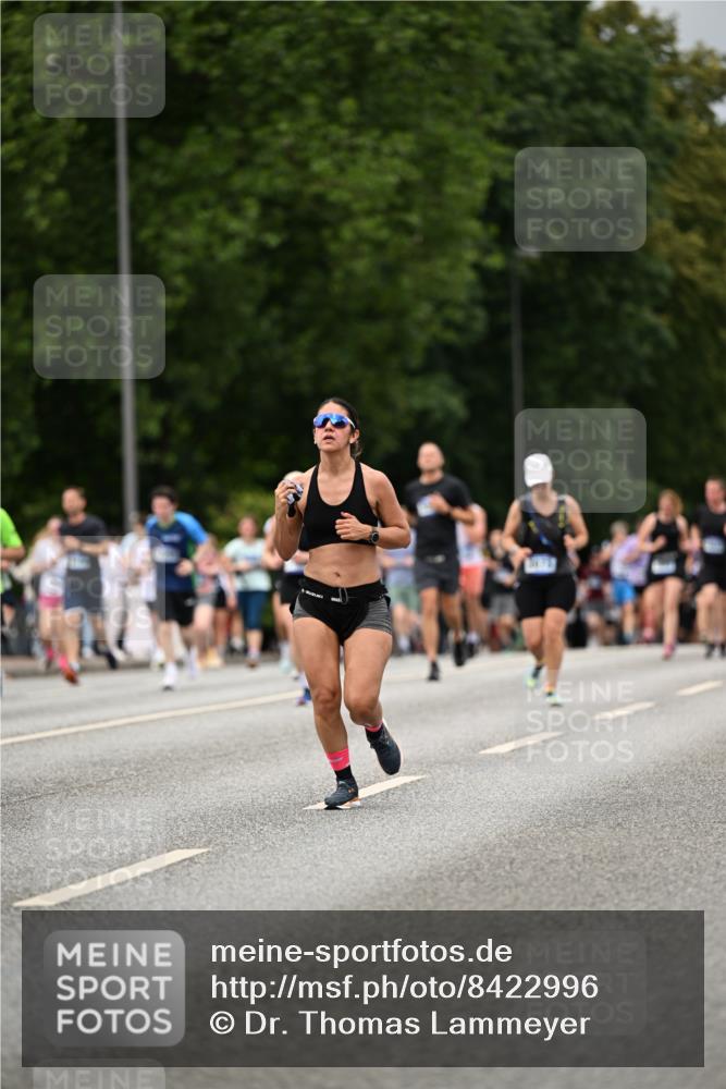 29.06.2025 - hella hamburg halbmarathon Dr. Thomas Lammeyer http://msf.ph/oto/8422996 29.06.2025 10:48:35 Kennedybrücke 1026, 1095, 1400, 1459, 1802, 1804, 2073, 2258, 2674, 2733, 3065, 3597, 4636, 4866, 4968, 5001, 5127, 5192, 5201, 5355, 5902, 5905, 6226, 6334, 7489, 8058, 8591, 8763, 8870, 9331, 9333, 9879, 10006, 10097, 10220, 10285, 10553, 10707, 11093 meine-sportfotos.de