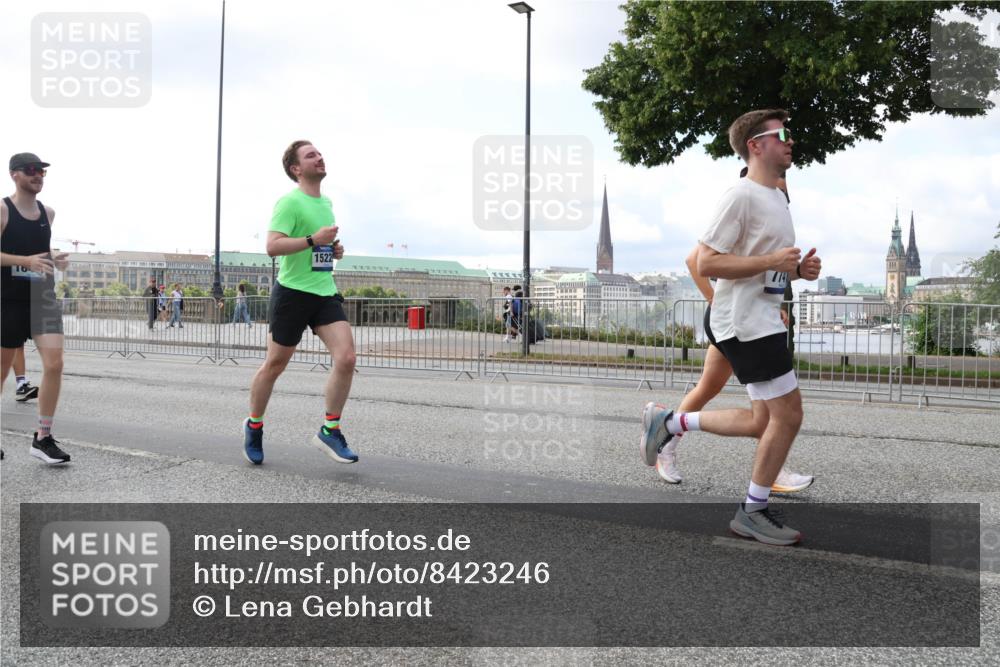 29.06.2025 - hella hamburg halbmarathon Lena Gebhardt http://msf.ph/oto/8423246 29.06.2025 10:06:08 Lombardsbrücke 16, 1522, 1229, 1245, 1448, 1766, 1830, 1842, 2471, 2540, 3062, 3461, 3929, 4169, 4542, 4666, 4868, 5431, 5762, 6014, 6314, 7138, 7741, 8051, 8316, 8894, 8909, 9339, 9361, 9477, 9560, 9917, 10781, 10791, 10998, 13042, 13054, 13481, 13863, 14369, 14987, 15113, 15145, 15229, 15462, 15537, 15766, 15772, 16441, 16687, 17239, 17740, 17746, 17885, 18042, 18768, 18857, 18966, 18973 meine-sportfotos.de