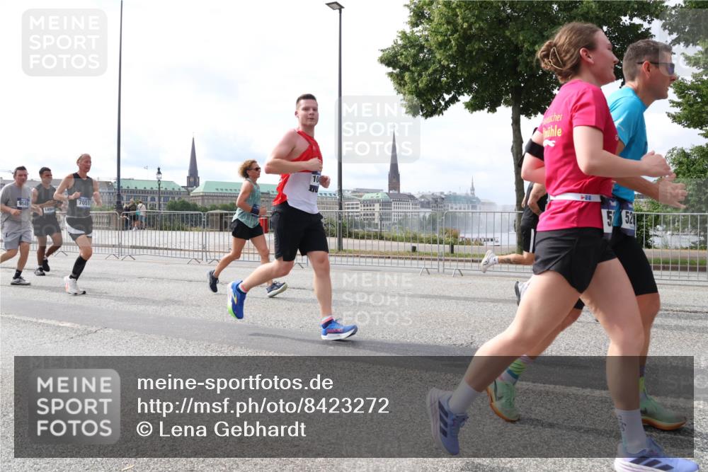 29.06.2025 - hella hamburg halbmarathon Lena Gebhardt http://msf.ph/oto/8423272 29.06.2025 10:18:55 Lombardsbrücke 9549, 10, 70, 7051, 14966, 57, 52, 1234, 1349, 1521, 1718, 1755, 1820, 2096, 2703, 2781, 2802, 2821, 3026, 3105, 3118, 3202, 3529, 3591, 3592, 3631, 4123, 4383, 4718, 4802, 4845, 5034, 5049, 5098, 5264, 5266, 5323, 5429, 5834, 5910, 6194, 6249, 6332, 6413, 6477, 6482, 6533, 6736, 7051, 7121, 7160, 7214, 7252, 7454, 8341, 8665, 8780, 9270, 9272, 9276, 9505, 9549, 9586, 9652, 9658, 9748, 9756, 9757, 10037, 10172, 10467, 10502, 10687, 10816, 12541, 12548, 12552, 12703 meine-sportfotos.de