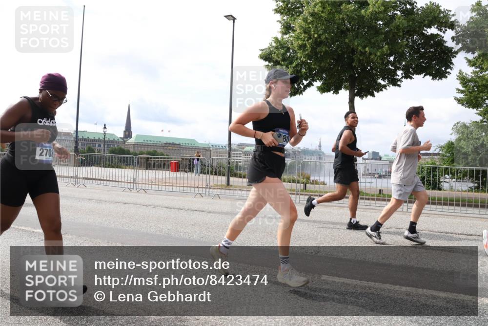 29.06.2025 - hella hamburg halbmarathon Lena Gebhardt http://msf.ph/oto/8423474 29.06.2025 10:18:58 Lombardsbrücke 2703, 80, 1234, 1349, 1521, 1718, 1755, 1820, 2096, 2311, 2703, 2781, 2802, 2821, 3026, 3105, 3118, 3202, 3529, 3591, 3592, 3631, 4383, 4718, 4802, 4845, 5034, 5049, 5080, 5098, 5264, 5266, 5323, 5429, 5834, 5910, 6194, 6249, 6413, 6477, 6482, 6533, 6736, 7051, 7121, 7214, 7252, 7454, 8341, 8665, 8761, 8778, 8780, 9270, 9272, 9276, 9505, 9549, 9652, 9658, 9748, 9756, 9757, 10037, 10172, 10467, 10502, 10816, 12541, 12548, 12552, 12703 meine-sportfotos.de