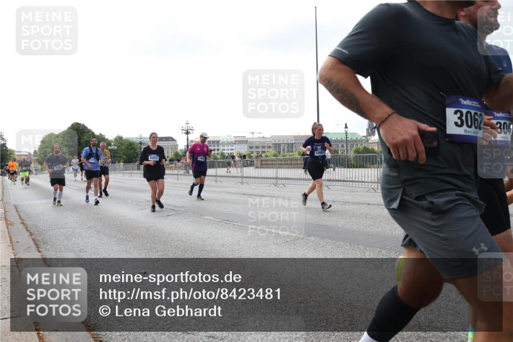 29.06.2025 - hella hamburg halbmarathon Lena Gebhardt http://msf.ph/oto/8423481 29.06.2025 10:06:10 Lombardsbrücke 454, 15772, 8051, 14987, 3062, 304, 1229, 1245, 1448, 1766, 1830, 1842, 2471, 2540, 3062, 3929, 4169, 4542, 4666, 4868, 5431, 5762, 6014, 6314, 7138, 7741, 8051, 8316, 8894, 8909, 9339, 9361, 9477, 9560, 9917, 10214, 10297, 10781, 13042, 13054, 13481, 13863, 14369, 14987, 15113, 15145, 15229, 15462, 15537, 15766, 15772, 15858, 16441, 16687, 17239, 17740, 17746, 17885, 18042, 18575, 18768, 18857, 18910, 18913, 18966, 18973 meine-sportfotos.de