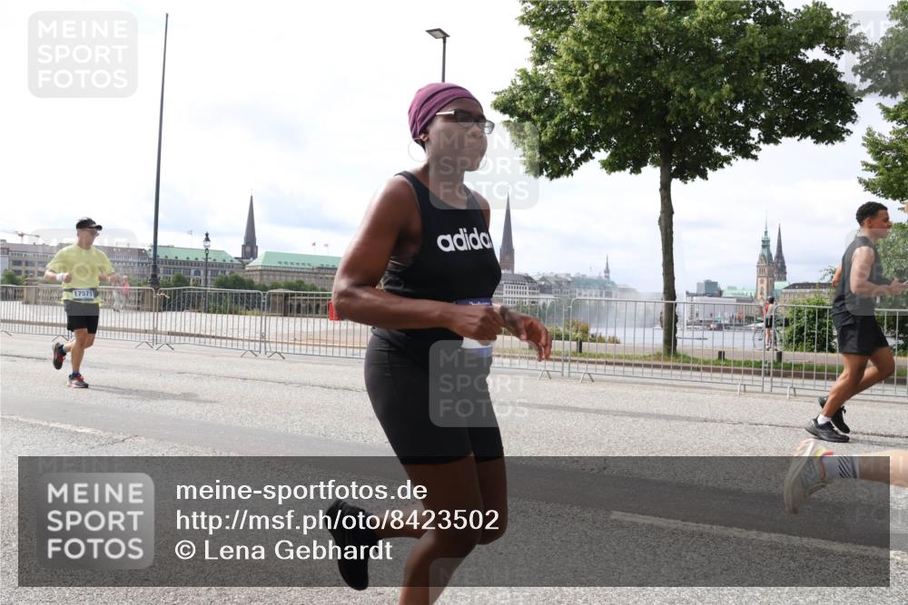 29.06.2025 - hella hamburg halbmarathon Lena Gebhardt http://msf.ph/oto/8423502 29.06.2025 10:18:58 Lombardsbrücke 17571, 1234, 1349, 1521, 1718, 1755, 1820, 2096, 2311, 2703, 2781, 2802, 2821, 3026, 3105, 3118, 3202, 3529, 3591, 3592, 3631, 4383, 4718, 4802, 4845, 5034, 5049, 5080, 5098, 5264, 5266, 5323, 5429, 5834, 5910, 6194, 6249, 6413, 6477, 6482, 6533, 6736, 7051, 7121, 7214, 7252, 7454, 8341, 8665, 8761, 8778, 8780, 9270, 9272, 9276, 9505, 9549, 9652, 9658, 9748, 9756, 9757, 10037, 10172, 10467, 10502, 10816, 12541, 12548, 12552, 12703 meine-sportfotos.de