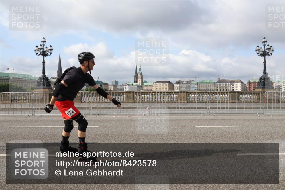 29.06.2025 - hella hamburg halbmarathon Lena Gebhardt http://msf.ph/oto/8423578 29.06.2025 08:58:10 Lombardsbrücke 172 meine-sportfotos.de