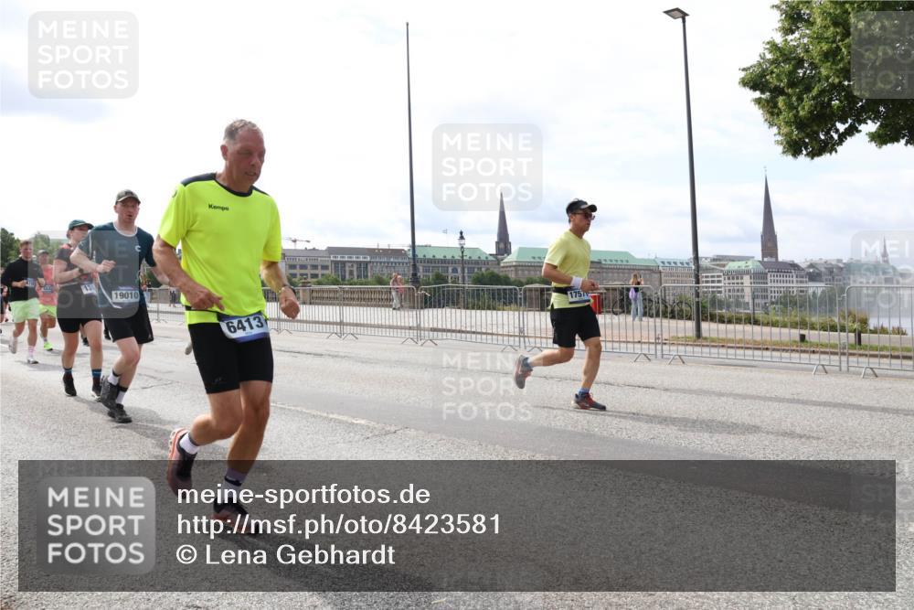 29.06.2025 - hella hamburg halbmarathon Lena Gebhardt http://msf.ph/oto/8423581 29.06.2025 10:18:59 Lombardsbrücke 13, 19010, 6413, 1757, 1234, 1349, 1521, 1718, 1755, 2096, 2311, 2703, 2781, 2802, 2821, 3026, 3105, 3118, 3202, 3529, 3591, 3592, 3631, 4383, 4718, 4802, 4845, 5034, 5049, 5080, 5098, 5178, 5264, 5266, 5323, 5429, 5834, 5910, 6194, 6249, 6413, 6477, 6482, 6533, 6736, 7051, 7121, 7214, 7252, 7454, 8665, 8761, 8778, 8780, 9252, 9270, 9272, 9276, 9505, 9549, 9652, 9658, 9756, 9757, 10037, 10172, 10467, 10502, 10816, 12541, 12548, 12552, 12703 meine-sportfotos.de