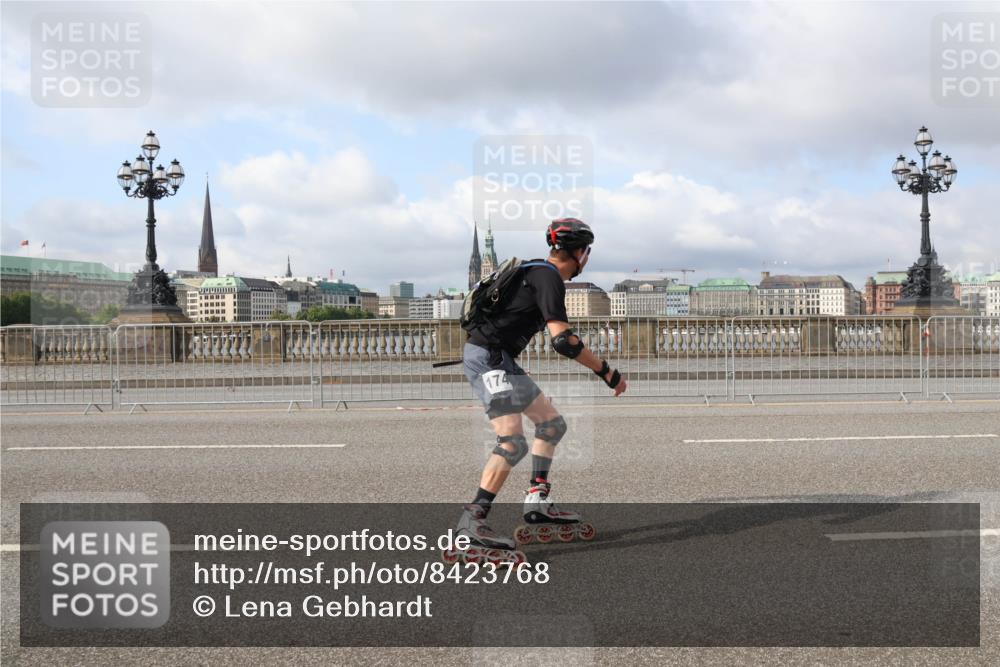 29.06.2025 - hella hamburg halbmarathon Lena Gebhardt http://msf.ph/oto/8423768 29.06.2025 08:58:11 Lombardsbrücke 174 meine-sportfotos.de