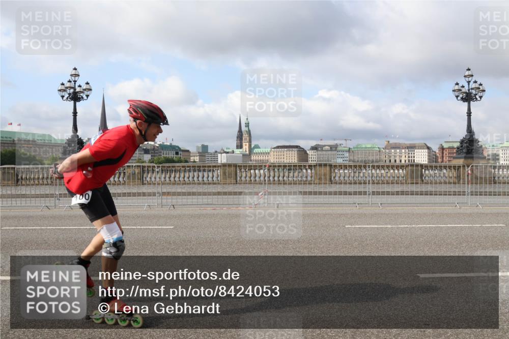 29.06.2025 - hella hamburg halbmarathon Lena Gebhardt http://msf.ph/oto/8424053 29.06.2025 08:58:13 Lombardsbrücke 100 meine-sportfotos.de