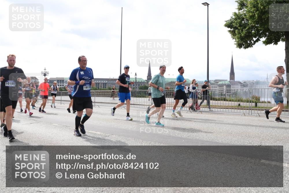 29.06.2025 - hella hamburg halbmarathon Lena Gebhardt http://msf.ph/oto/8424102 29.06.2025 10:43:13 Lombardsbrücke 10180, 2971, 5, 17921, 57, 19115, 167, 5268, 1149, 1155, 1467, 1656, 1788, 1816, 1878, 1964, 2103, 2158, 2267, 2361, 2450, 2509, 2971, 3074, 3238, 3283, 3329, 3378, 3518, 3638, 3764, 4056, 4105, 4177, 4302, 4367, 4385, 4680, 5067, 5268, 5370, 5610, 5720, 5755, 5967, 6012, 6440, 7043, 7461, 7872, 7926, 8135, 8161, 8184, 8408, 8435, 8795, 8991, 9072, 9304, 9378, 9639, 9641, 9644, 9976, 10008, 10180, 11142, 11710, 12151, 13049 meine-sportfotos.de