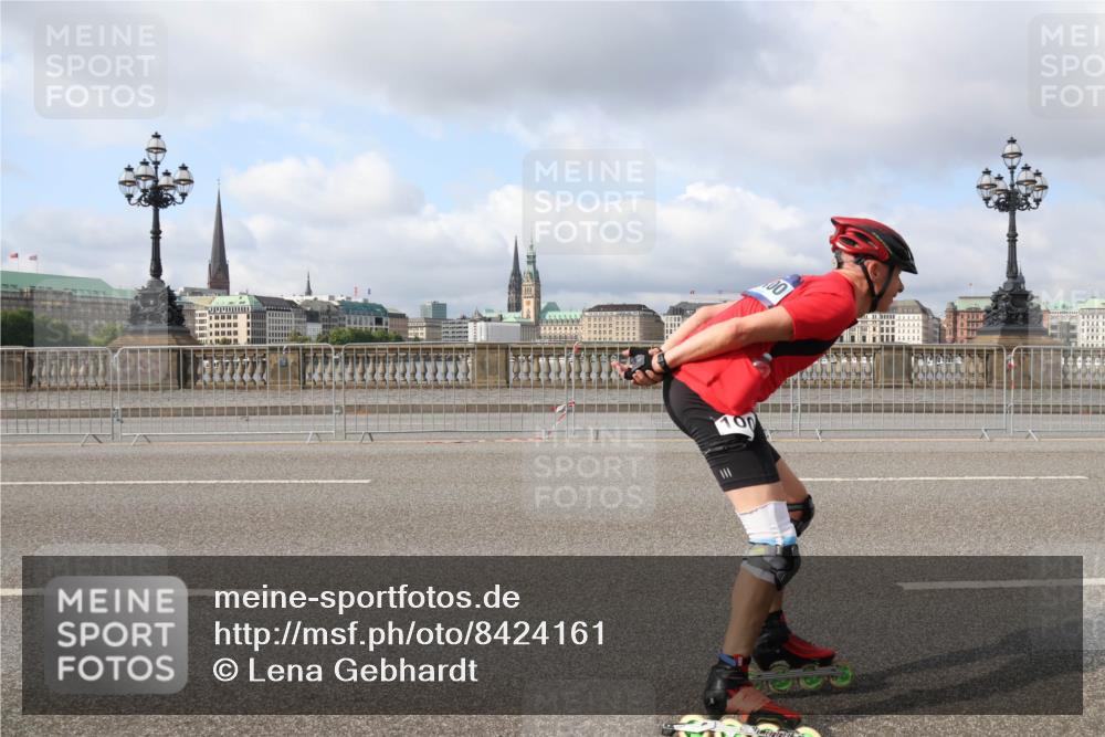 29.06.2025 - hella hamburg halbmarathon Lena Gebhardt http://msf.ph/oto/8424161 29.06.2025 08:58:14 Lombardsbrücke  meine-sportfotos.de