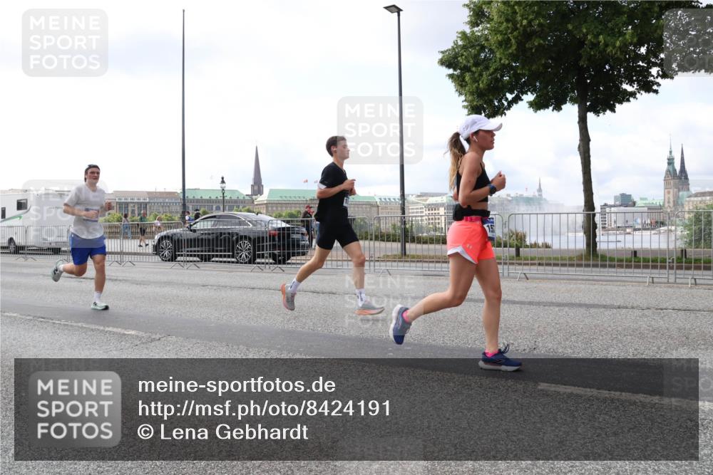 29.06.2025 - hella hamburg halbmarathon Lena Gebhardt http://msf.ph/oto/8424191 29.06.2025 10:06:17 Lombardsbrücke 157, 1229, 1245, 1448, 1766, 1830, 1842, 2540, 3062, 4169, 4542, 4666, 4868, 5431, 6014, 6314, 7138, 7741, 8051, 8316, 8909, 9361, 9560, 10214, 10297, 10781, 13042, 13054, 13481, 13863, 14369, 14987, 15113, 15145, 15229, 15462, 15537, 15766, 15772, 15858, 16441, 16687, 17239, 17746, 17885, 18042, 18575, 18577, 18768, 18857, 18910, 18913, 18966 meine-sportfotos.de
