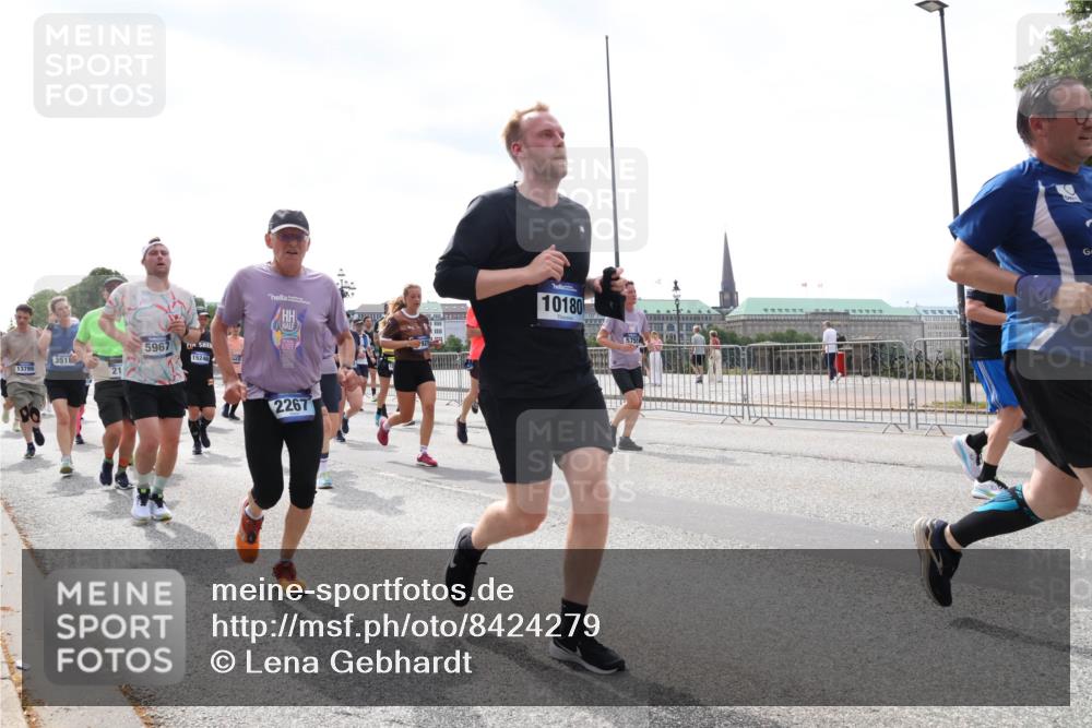 29.06.2025 - hella hamburg halbmarathon Lena Gebhardt http://msf.ph/oto/8424279 29.06.2025 10:43:14 Lombardsbrücke 13786, 3518, 5967, 15246, 2267, 10180, 1149, 1155, 1467, 1656, 1788, 1816, 1878, 1964, 2103, 2158, 2267, 2361, 2450, 2509, 2971, 3074, 3238, 3283, 3329, 3378, 3518, 3638, 3764, 4056, 4105, 4177, 4302, 4367, 4385, 4680, 5067, 5268, 5370, 5610, 5720, 5755, 5967, 6012, 6440, 6931, 7043, 7461, 7872, 7926, 8135, 8161, 8184, 8233, 8408, 8435, 8795, 8991, 9072, 9304, 9378, 9639, 9641, 9644, 9976, 10008, 10083, 10180, 11142, 11710, 12151, 13049 meine-sportfotos.de