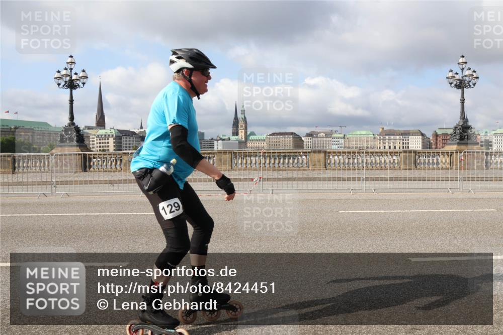 29.06.2025 - hella hamburg halbmarathon Lena Gebhardt http://msf.ph/oto/8424451 29.06.2025 08:58:25 Lombardsbrücke 129 meine-sportfotos.de